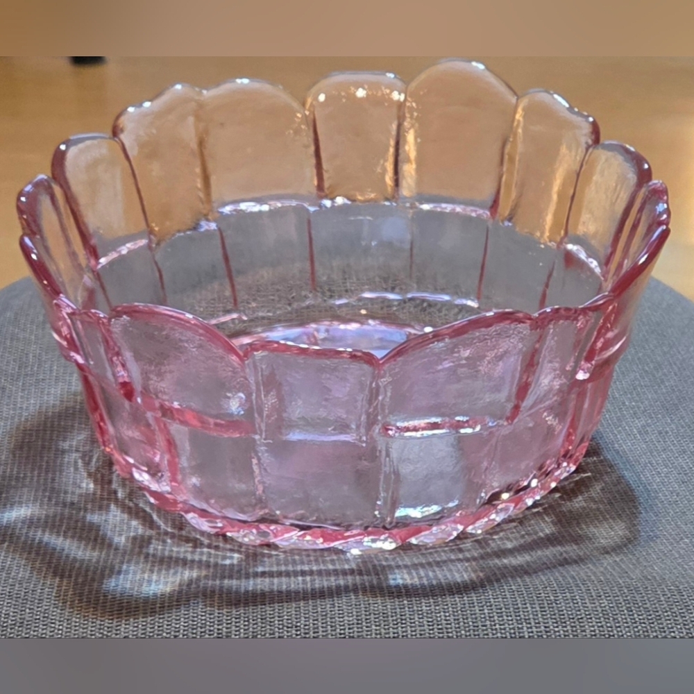 Vtg Pink Basket Weave Pattern Viking Glass "Country Craft" 10" Heavy